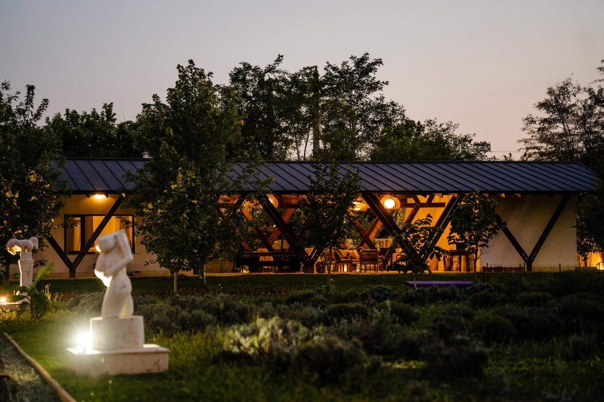 Branesti The Tribe Alpaca Retreat酒店 外观 照片